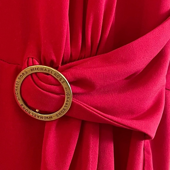 🌷Michael Kors Sleeveless Ring-Trim Top with Gold detailing, Size: XL - Picture 9 of 16